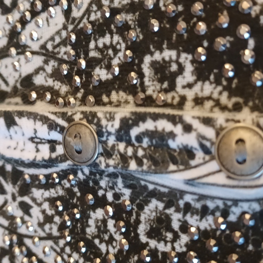 V Neck pattern top - Picture 5 of 8